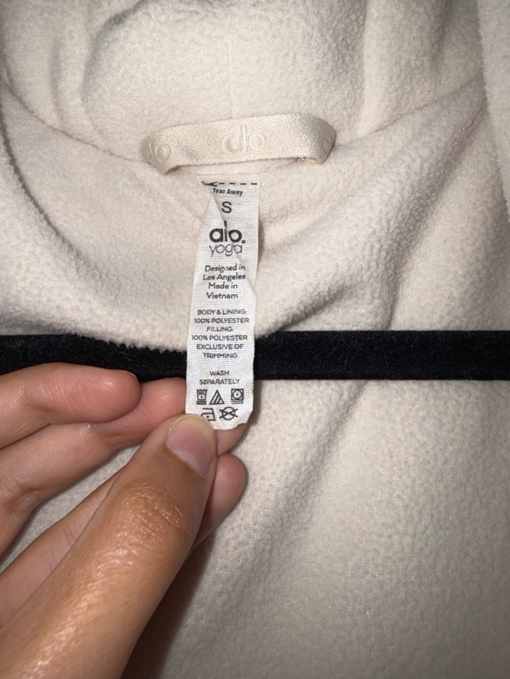 ALO Yoga Arctic Jacket in Bone - Picture 13 of 13